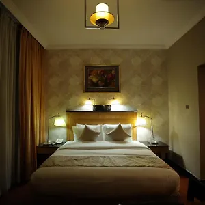 Отель Creek Gate Hotel-baithans