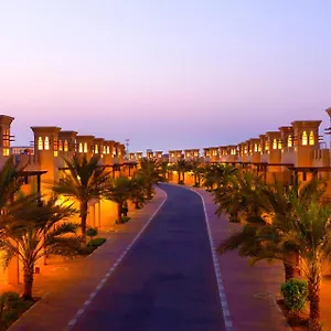 Отель Al Hamra Village